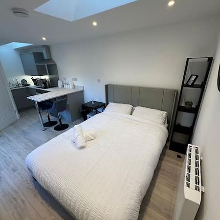 Whitsun Studio - Brand New Listing! Bristol Exterior foto